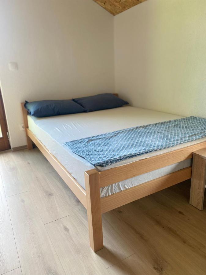 Elem Apartmani Skver Tuzla Buitenkant foto